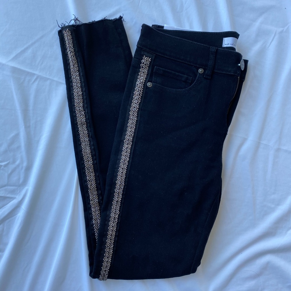 Sz 0 LOFT Black Modern Skinny Beaded Black Jean